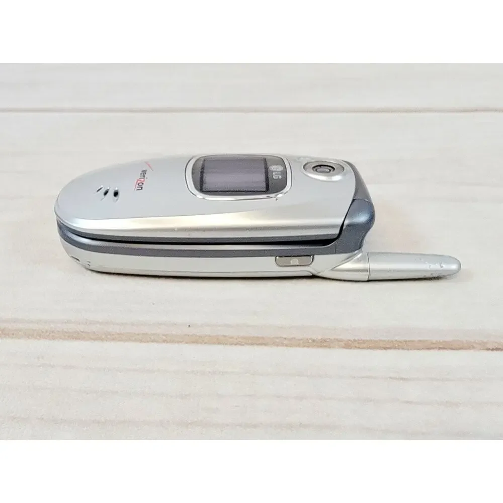 LG VX5300 - VERIZON Grey And Silver Flip Phone Cell Phone Untested